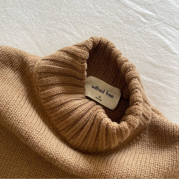 Wilfred Free Harper Sweater Aritzia - Picture 3 of 3